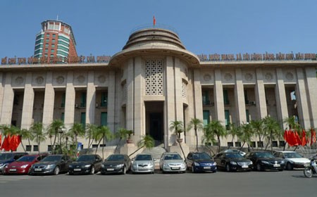 Đề xuất “thể chế độc lập” cho Ngân hàng Trung ương
